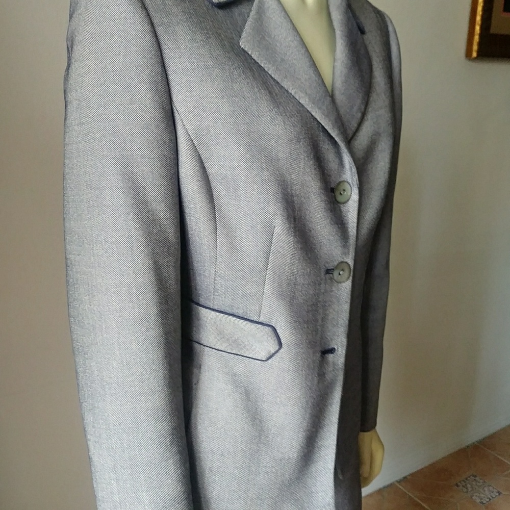 Grey - Picture 5 of 6